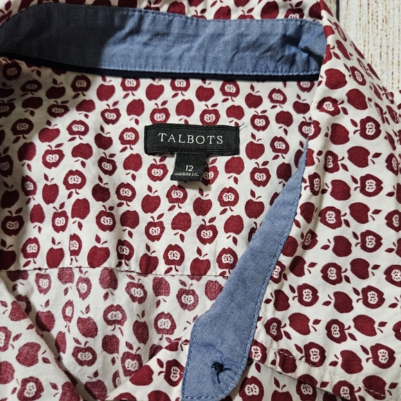 Talbots Women's long sleeve button up apple print shirt size 12 - Picture 3 of 5